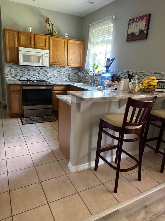 Quiet Room In A Family Home Lehigh Acres Exteriör bild