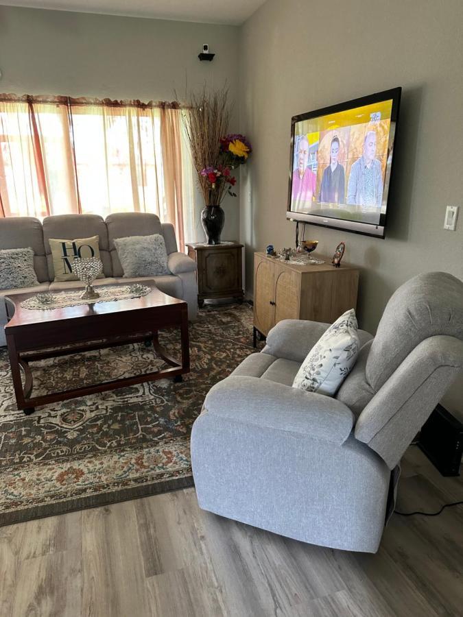 Quiet Room In A Family Home Lehigh Acres Exteriör bild