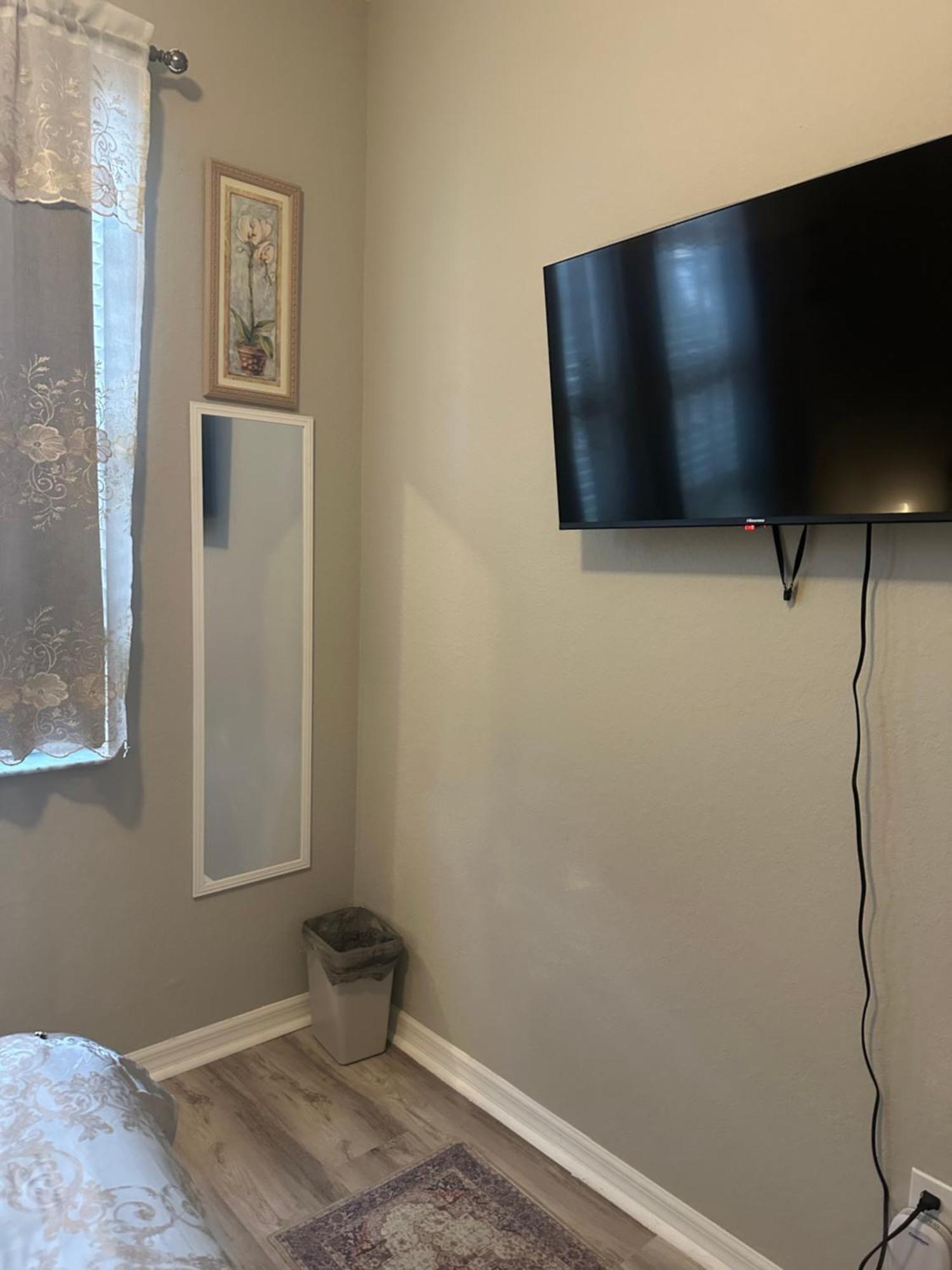 Quiet Room In A Family Home Lehigh Acres Exteriör bild